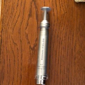 Rodan + Fields Instant Targeted Firming Gel